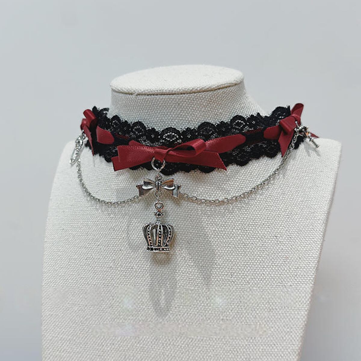 Crown Charm Ribbon Choker