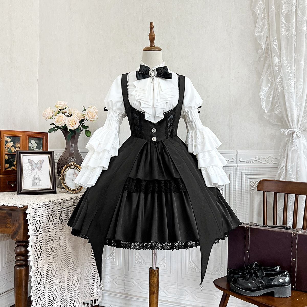 Gothic Frill Set with Princess Sleeves