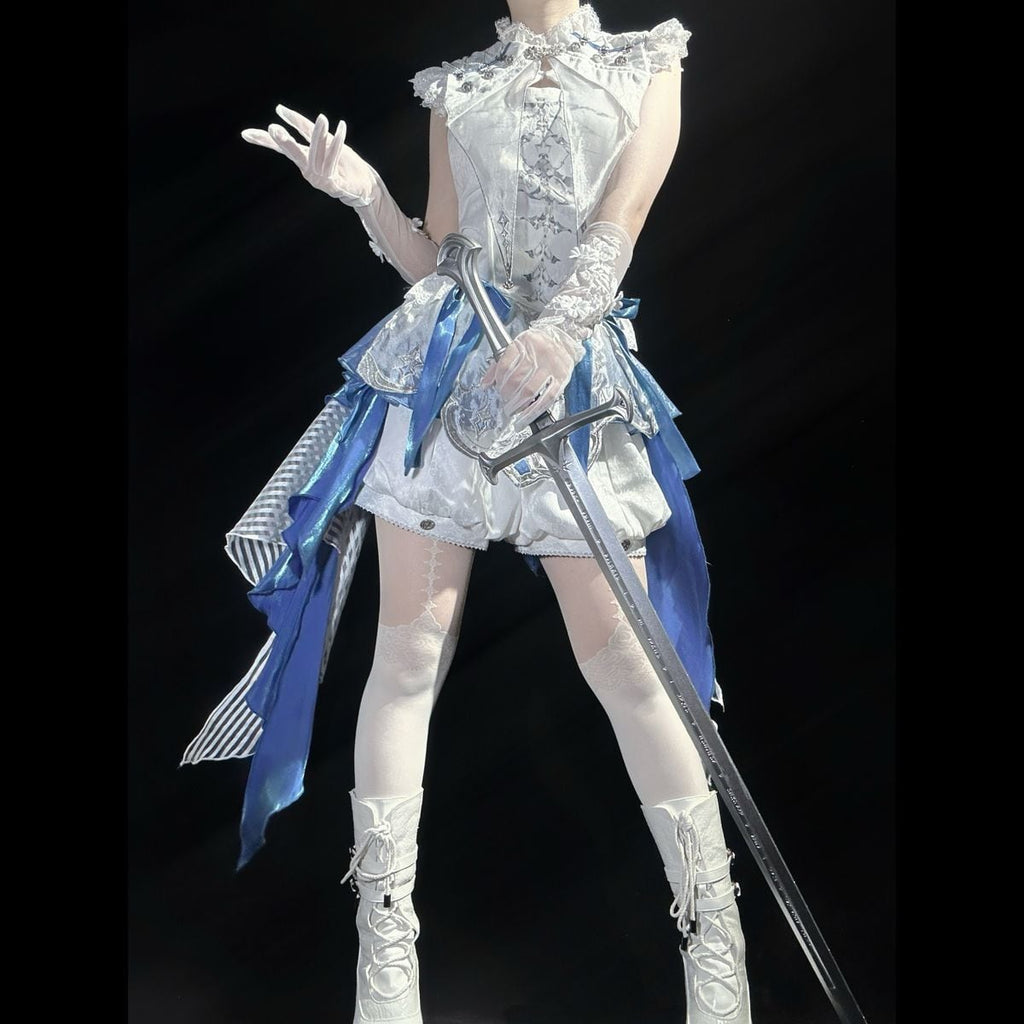 Elegant Sleeveless Blue Prince Ensemble