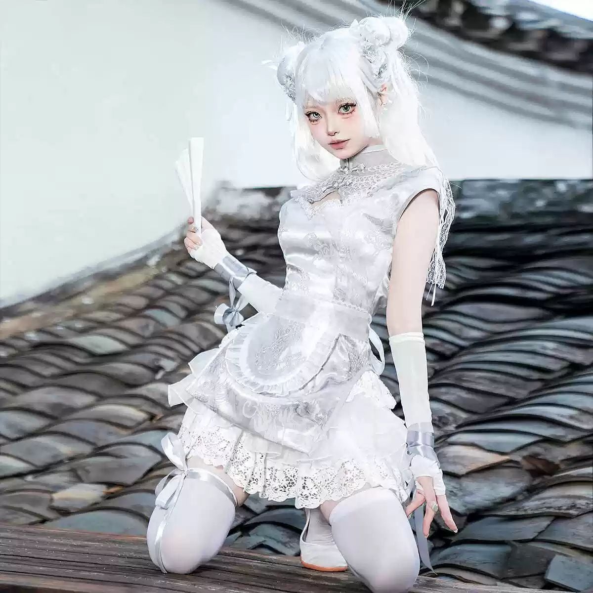 Luxe Silver Oriental Maid Ensemble