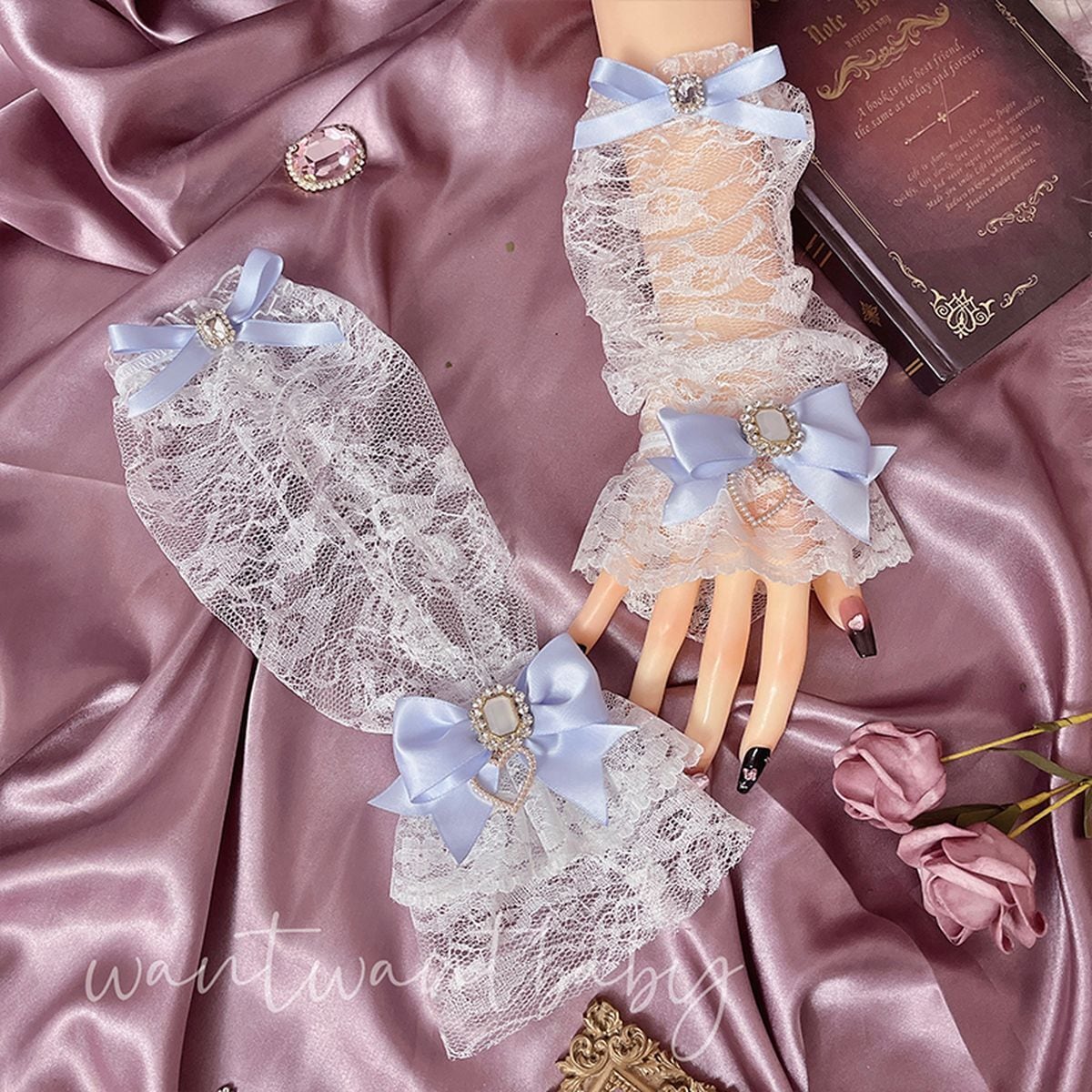 Cute Lace Arm Covers with Ribbons