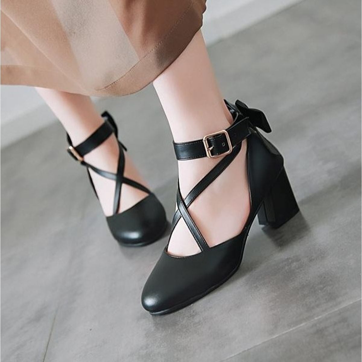 Back Ribbon Cross-Strap Pumps
