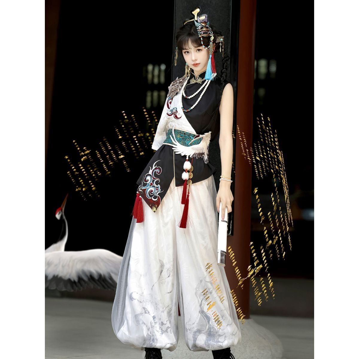 Asymmetrical Oriental-Inspired Set