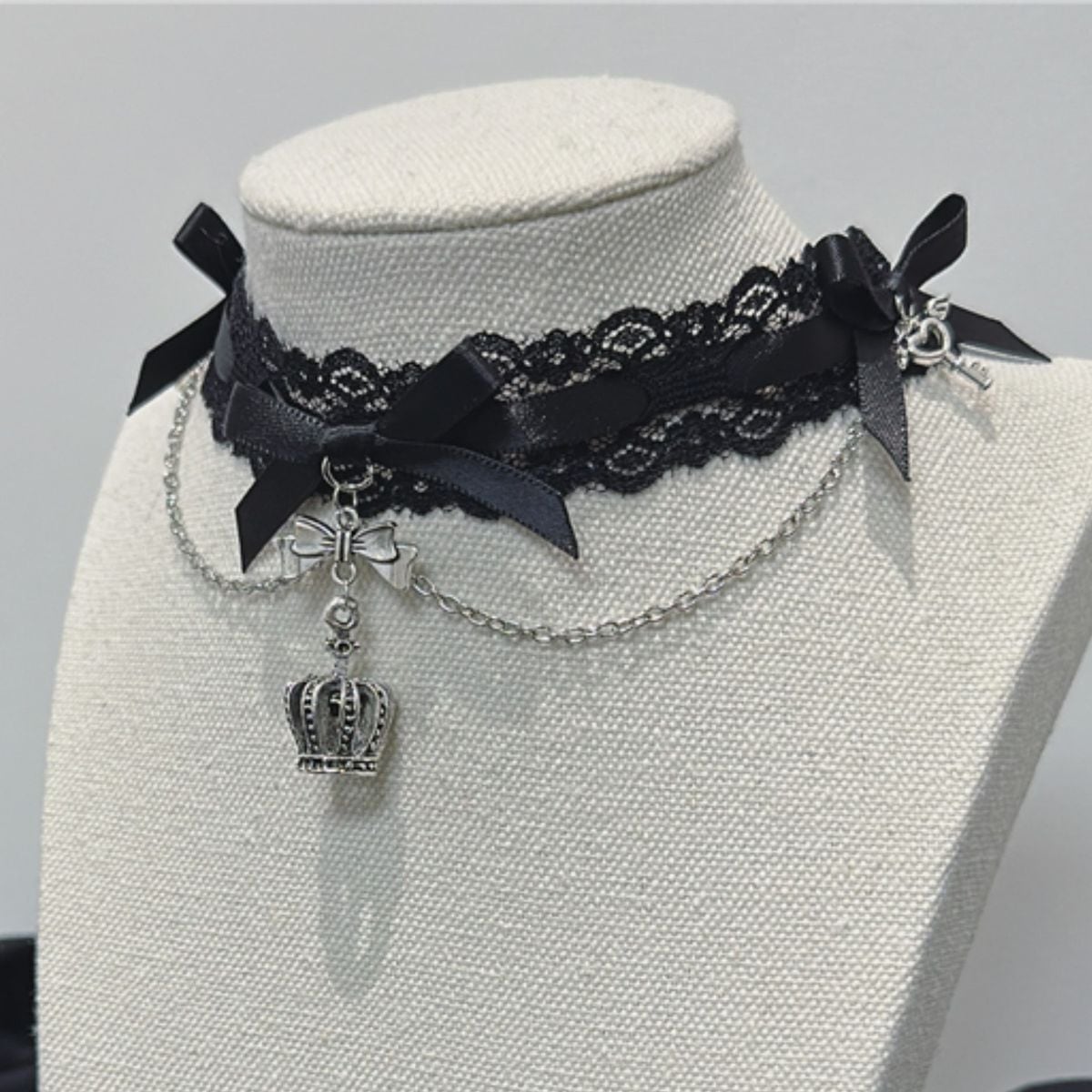 Crown Charm Ribbon Choker