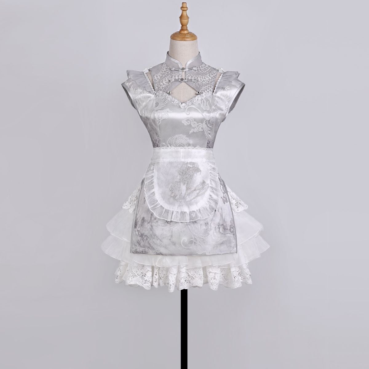 Luxe Silver Oriental Maid Ensemble