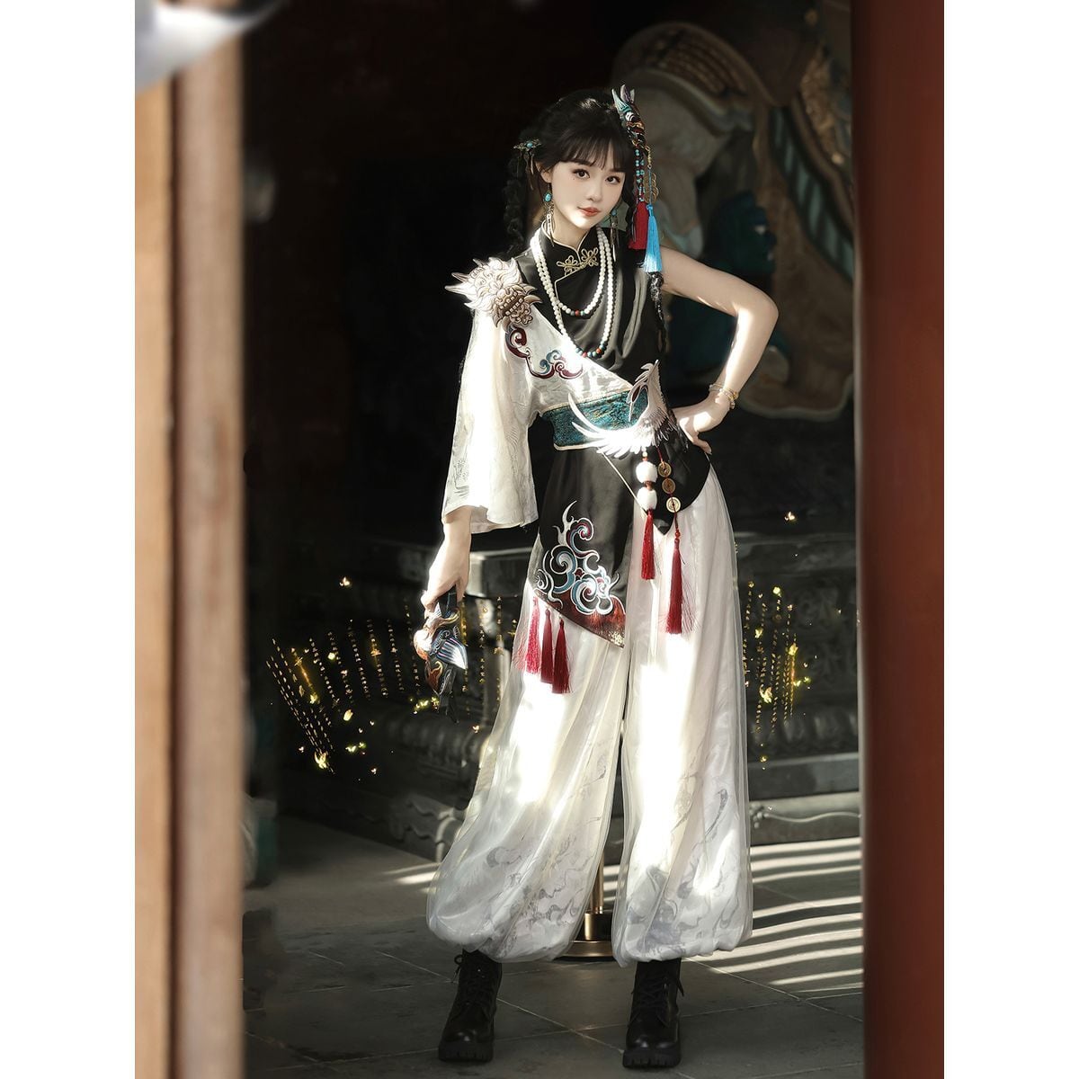 Asymmetrical Oriental-Inspired Set