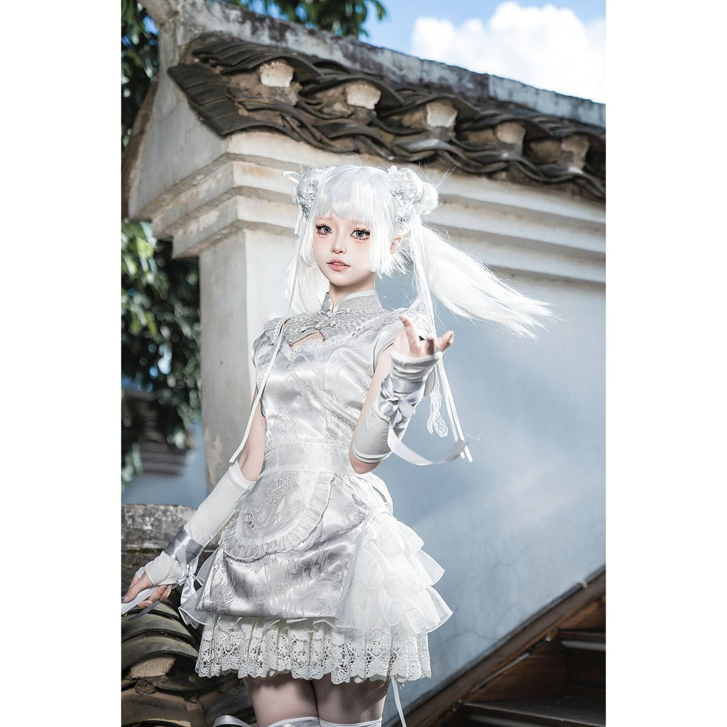 Luxe Silver Oriental Maid Ensemble