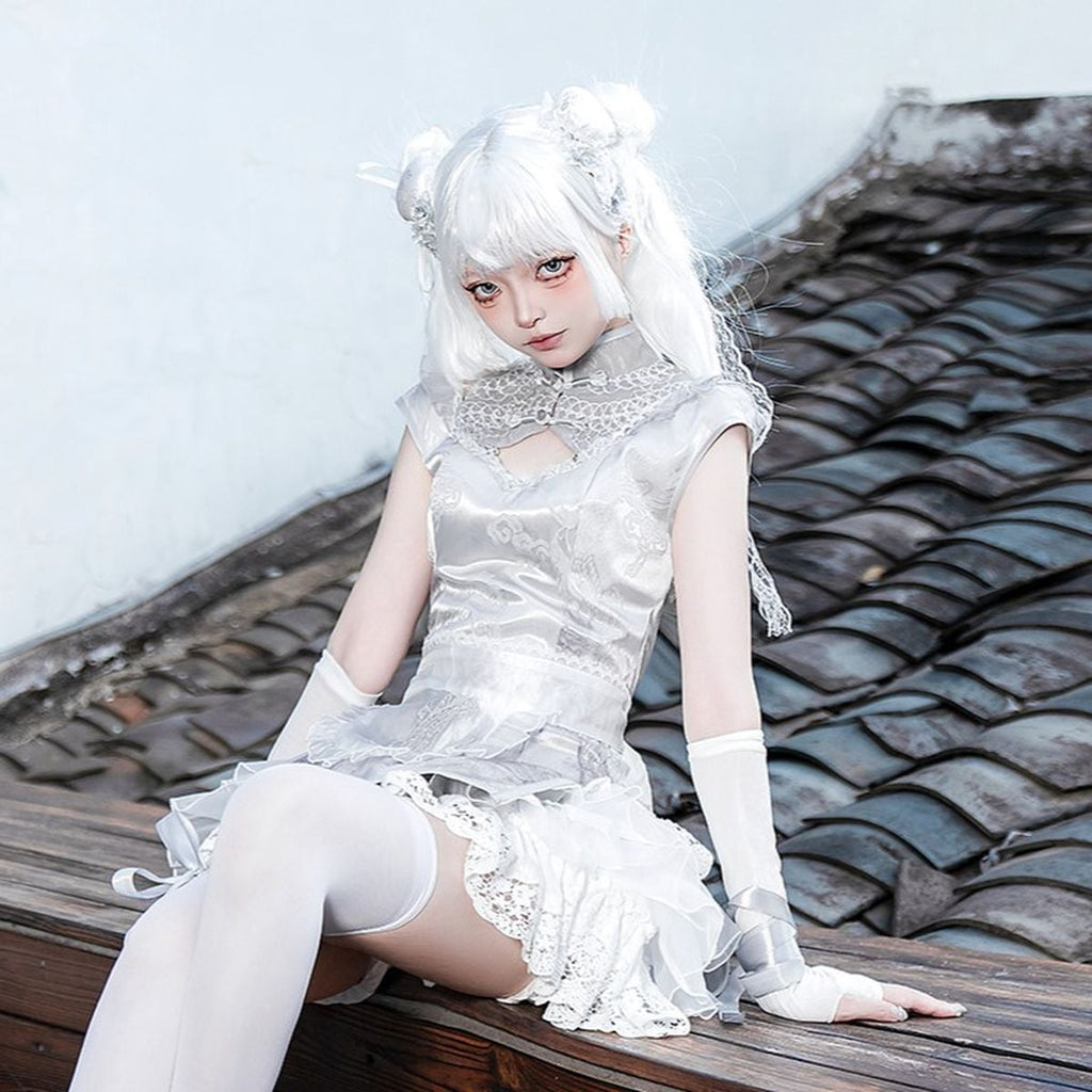 Luxe Silver Oriental Maid Ensemble
