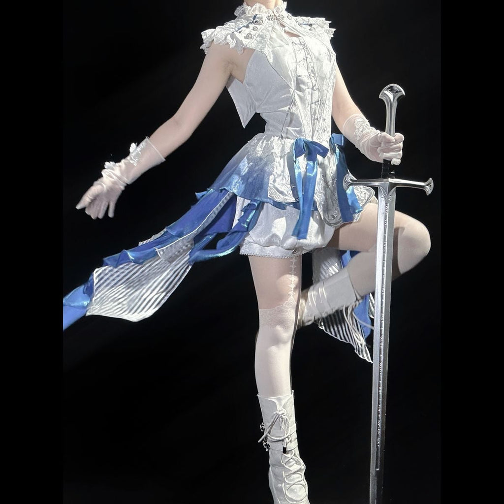 Elegant Sleeveless Blue Prince Ensemble