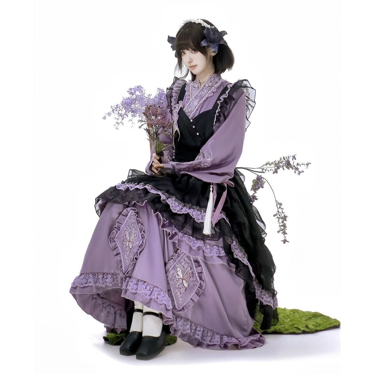 Lavender & Noir Frill Ensemble