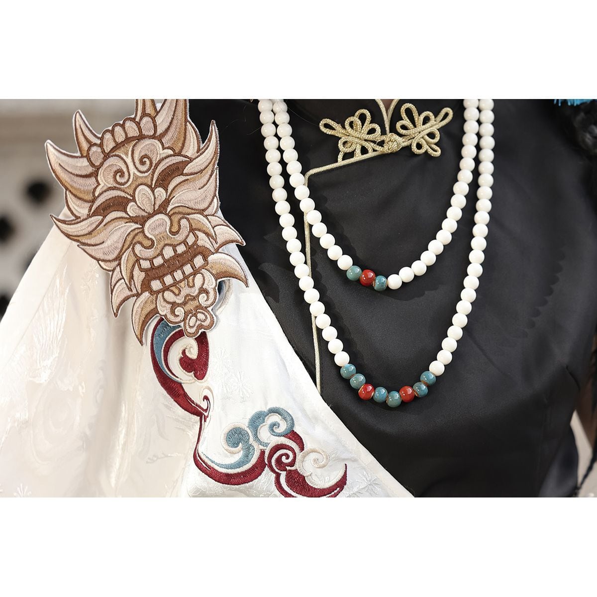 Asymmetrical Oriental-Inspired Set