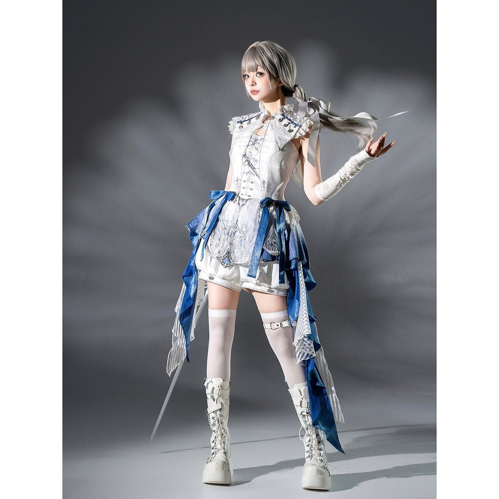 Elegant Sleeveless Blue Prince Ensemble