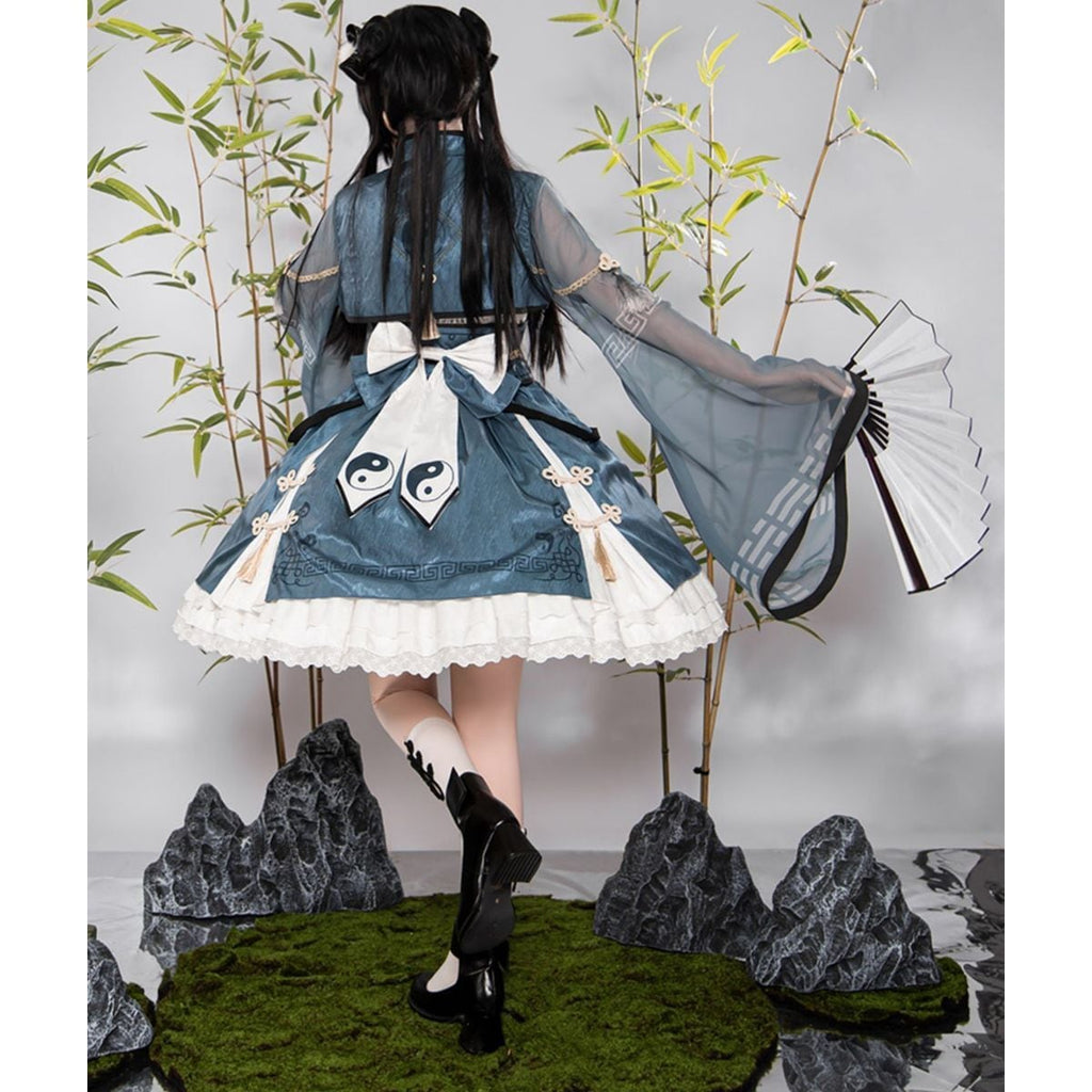 Elegant Eastern Fantasy Outfit